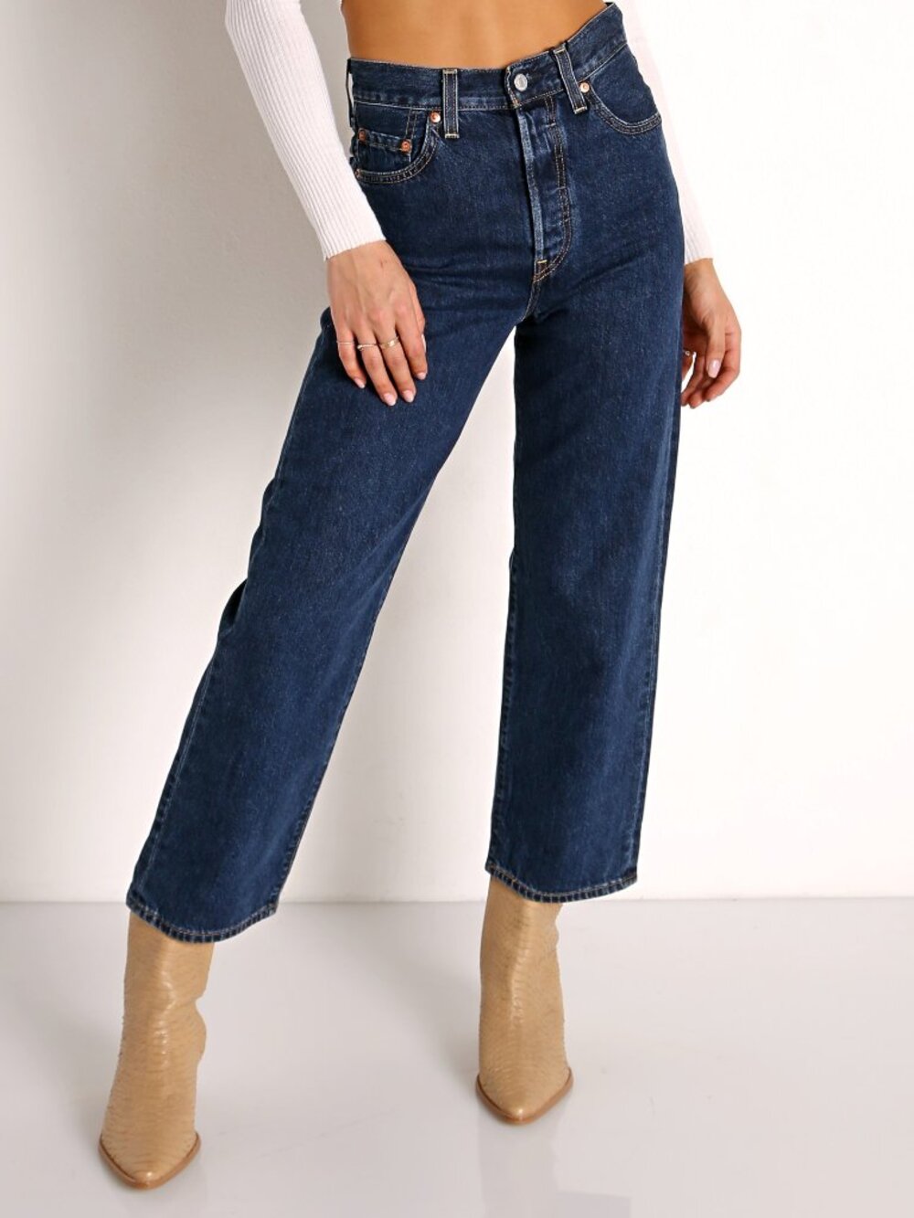 Levi's • 501 Blue Dark Wash High Rise Straight Leg Jeans in Across A Plain • 28